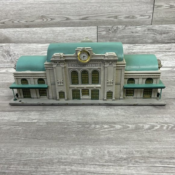 2011 Hawthorne Village Lamplight Union Station Holiday Decor 🧧SOLD🧧 - Picture 4 of 10